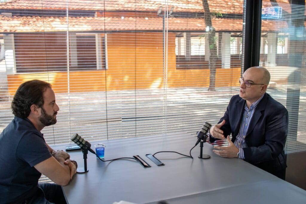 Na sede da Acrisul, três conversas revelaram história, liderança e reforma tributária no agro.